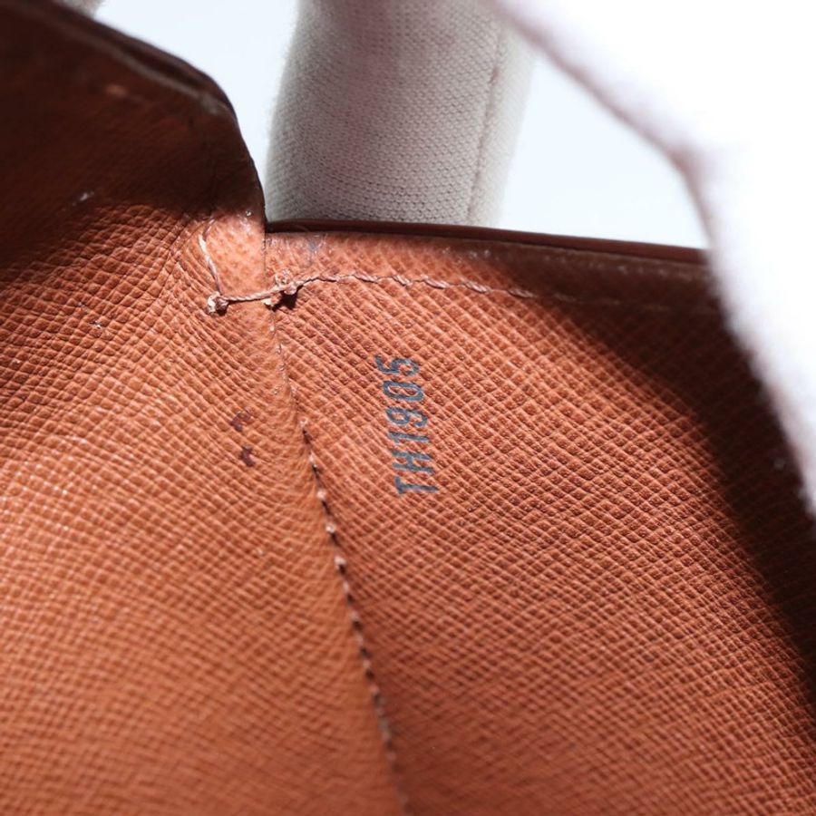 【日本直送】路易威登 Epi Saint Cloud GM 肩背包 棕色 M52193 LV Auth BA7424-11
