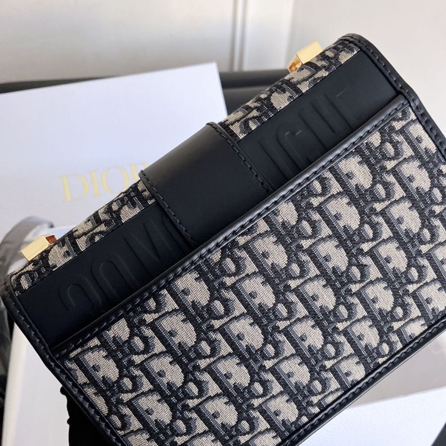 【近新閒置品】Dior迪奧蒙田30老花金小號手拿包斜背包-9
