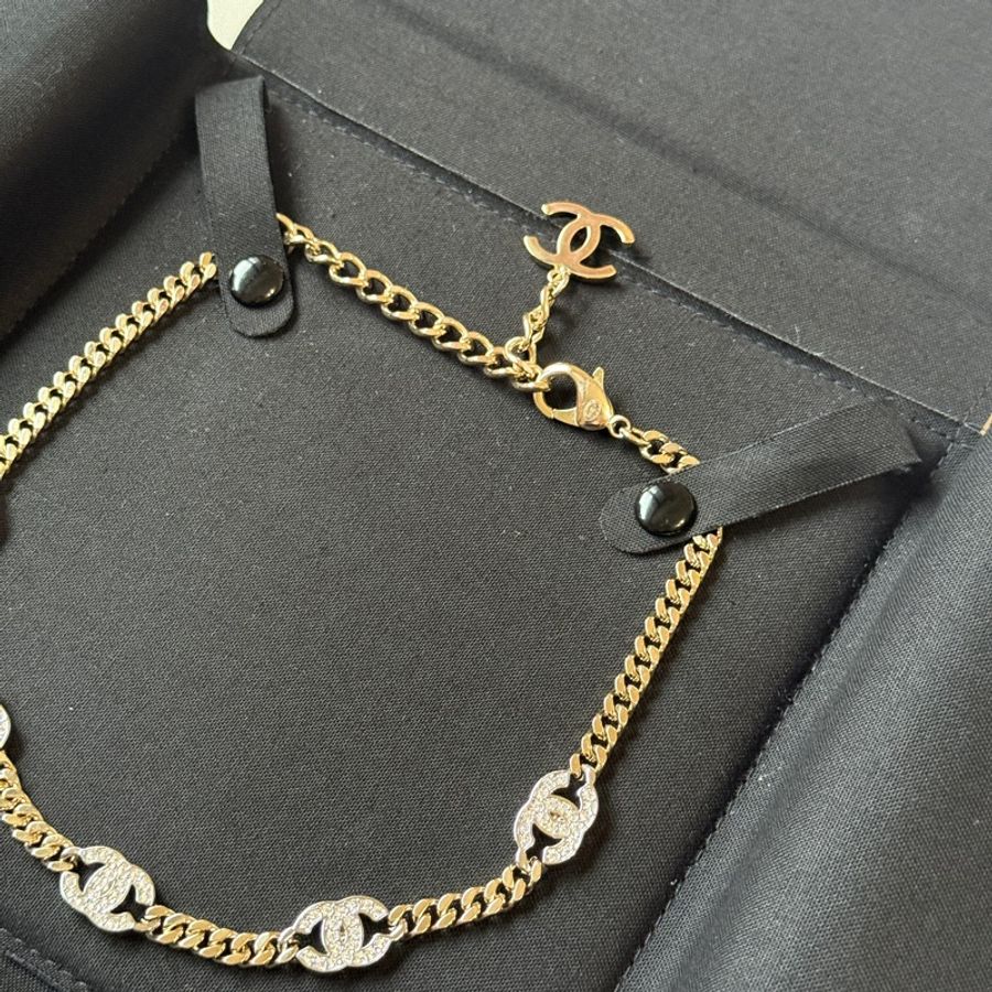 『全新全配』香奈兒Chanel  經典五花logo頸鏈/大五花淡金帶鑽款 五花 爆款 LOGO淡金帶鑽頸鏈-4