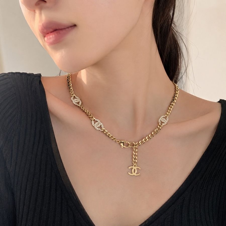 618限時特惠💖914intheair精品代購『全新全配』香奈兒Chanel  經典五花logo頸鏈/大五花淡金帶鑽款 五花 爆款 LOGO淡金帶鑽頸鏈-2