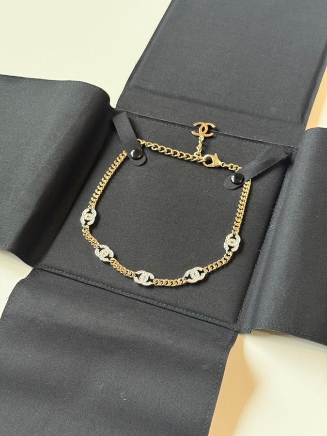 618限時特惠💖914intheair精品代購『全新全配』香奈兒Chanel  經典五花logo頸鏈/大五花淡金帶鑽款 五花 爆款 LOGO淡金帶鑽頸鏈-4