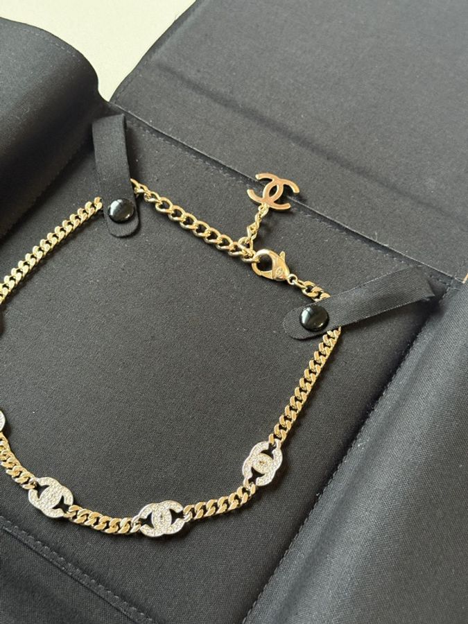 618限時特惠💖914intheair精品代購『全新全配』香奈兒Chanel  經典五花logo頸鏈/大五花淡金帶鑽款 五花 爆款 LOGO淡金帶鑽頸鏈-5