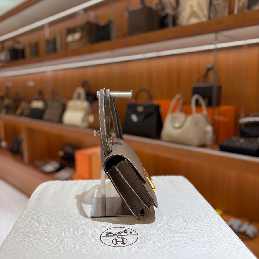 【現貨|快速出貨】Hermès 愛馬仕 Constance 19 Etoupe 大象灰|金釦|U刻 2022 年|Epsom 皮|全新全配-3