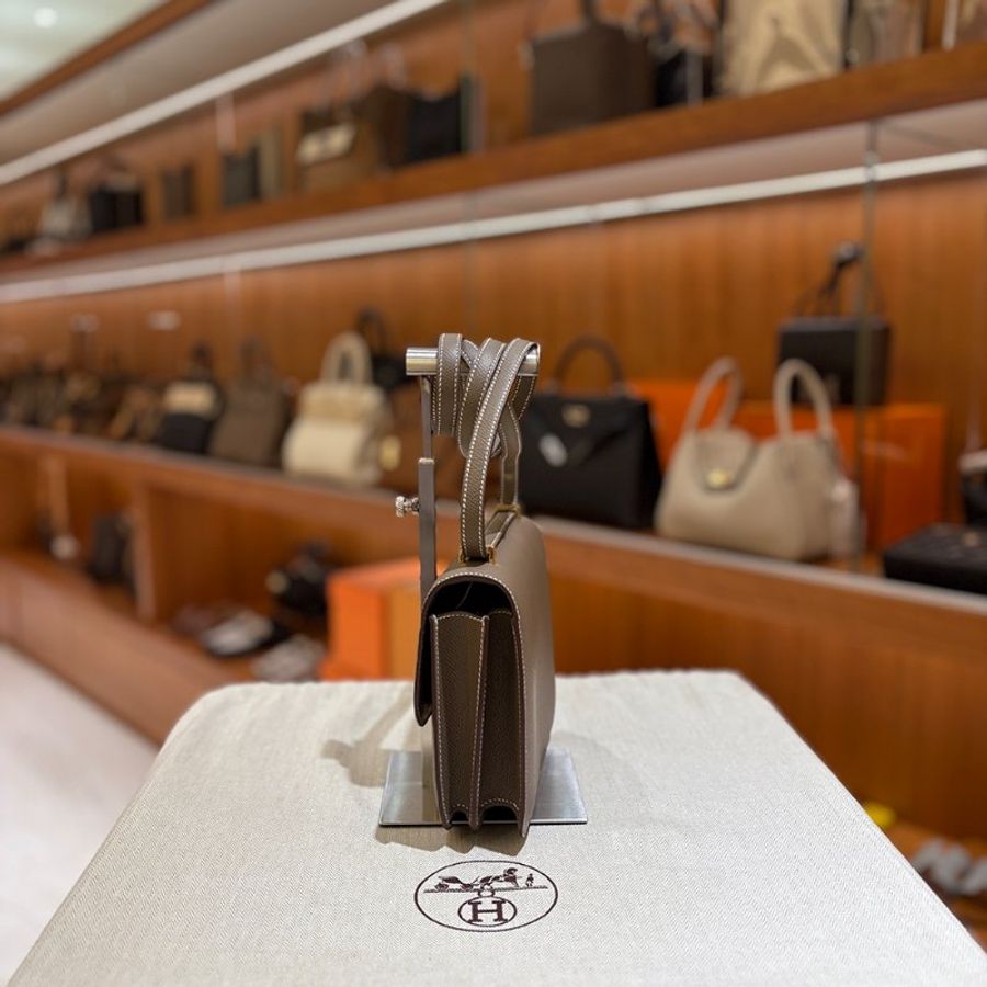 【現貨|快速出貨】Hermès 愛馬仕 Constance 19 Etoupe 大象灰|金釦|U刻 2022 年|Epsom 皮|全新全配-5