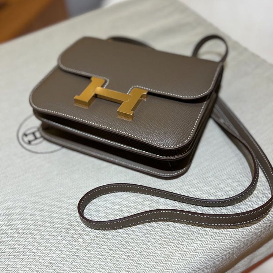 【現貨|快速出貨】Hermès 愛馬仕 Constance 19 Etoupe 大象灰|金釦|U刻 2022 年|Epsom 皮|全新全配-6