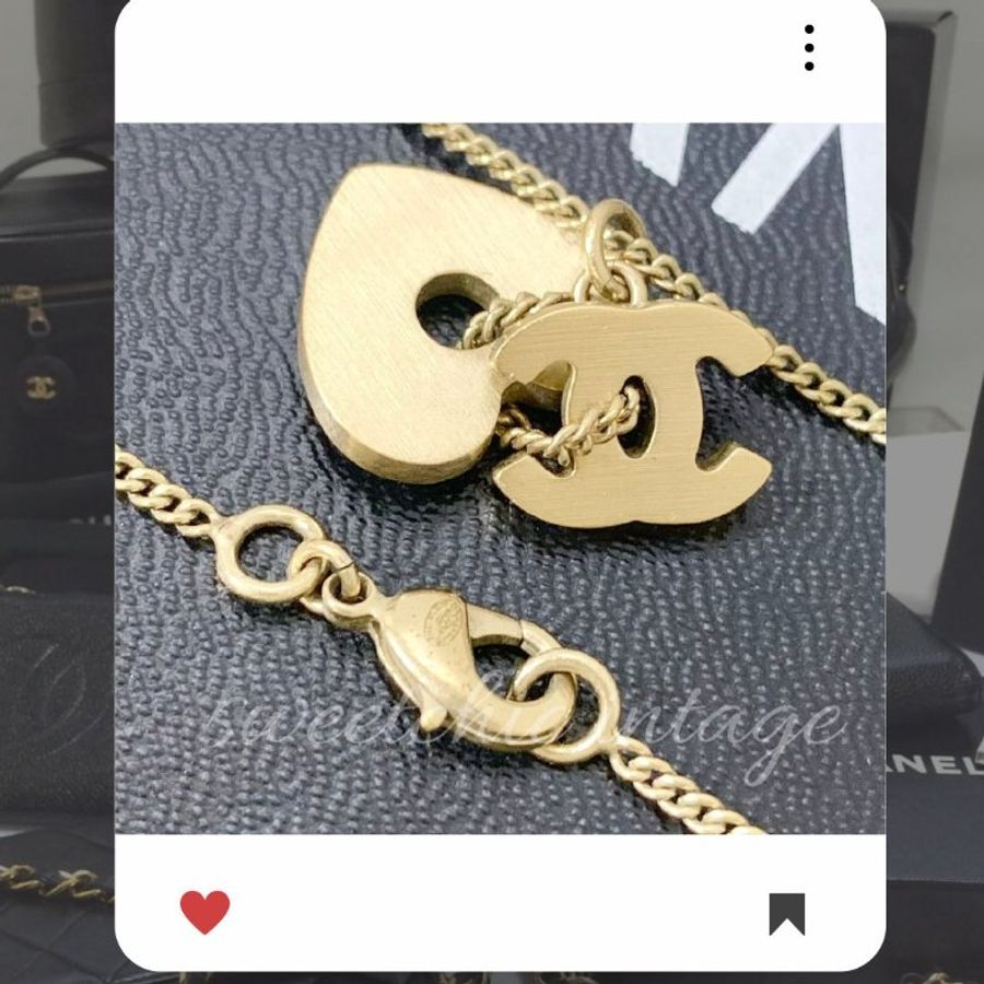 🛍️🎁 新品【預訂】 🔥💖 ✨超美新款 ！香奈兒 Chanel 愛心CC水鑽項鍊 🔥 香奈兒熱賣款 香奈兒項鏈 CHANEL NECKLACE-3