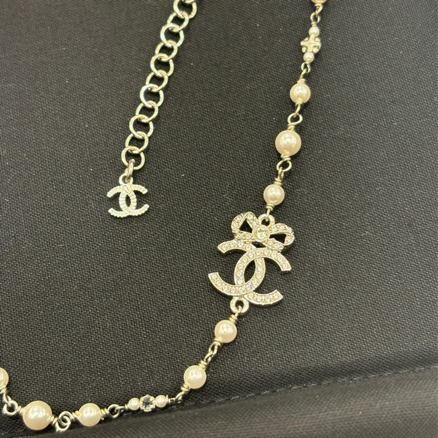 CHANEL 水鑽蝴蝶結雙C珍珠頸鏈  全新現貨-8
