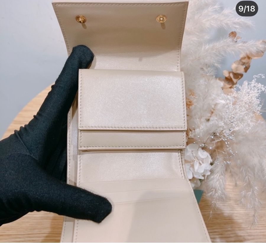 celine經典三摺包 奶茶色-3