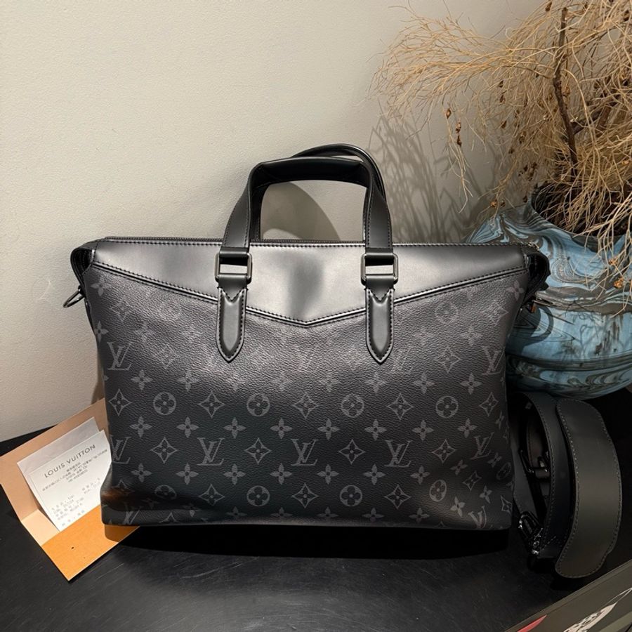 Lv explorer黑武士公文包 19年 附件:肩帶-1