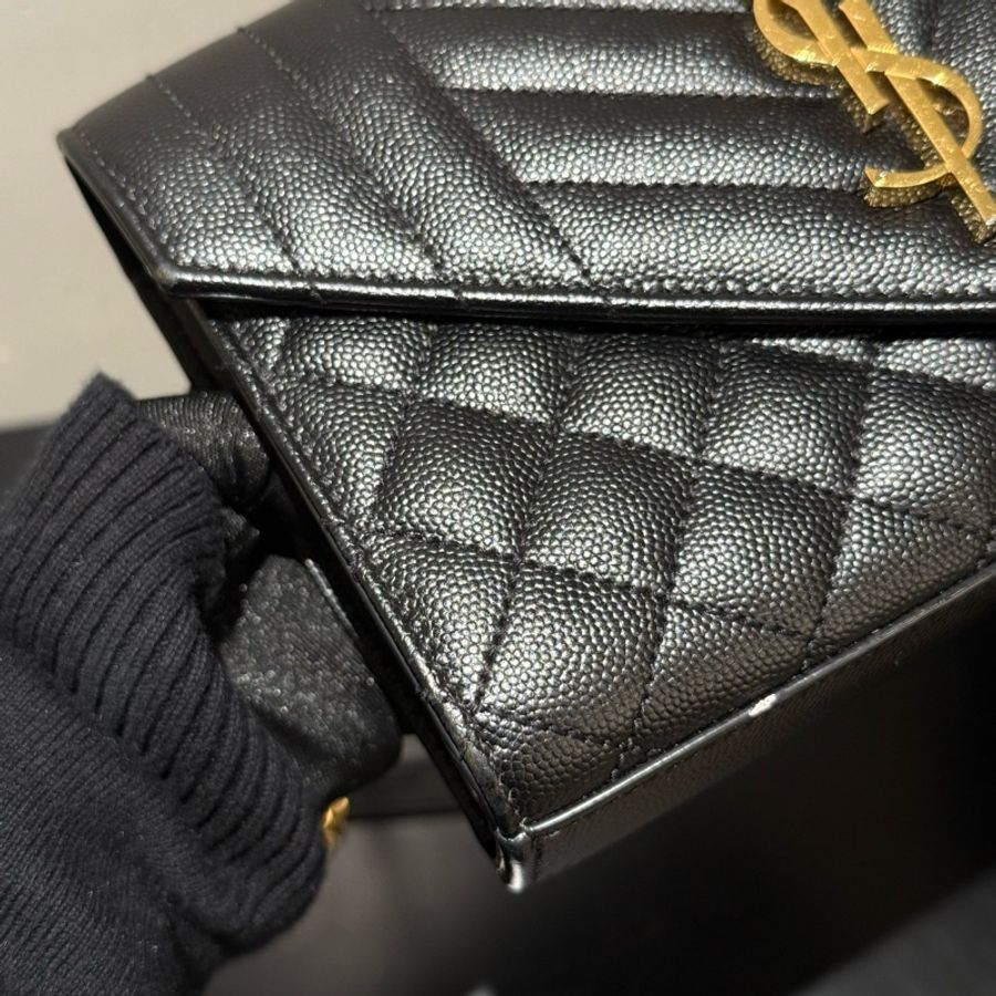 Ysl 黑金魚子醬信封包 21年 無附件-5