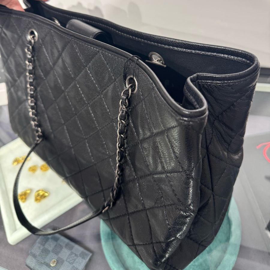 CHANEL黑荔枝紋仿舊釦雙鏈托特包🩶🖤經典稀有貨-15
