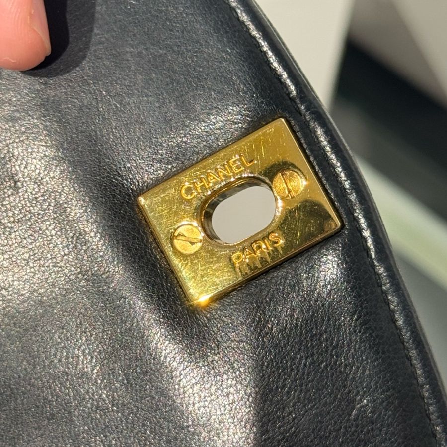 CHANEL vintage coco Diana黛妃口蓋鏈包22cm🩶經典夯款-19