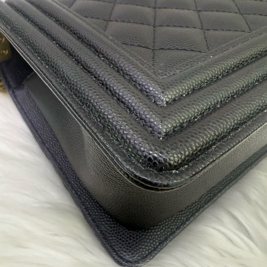 Chanel LeBoy Bag 黑色金扣荔枝皮晶片款-12