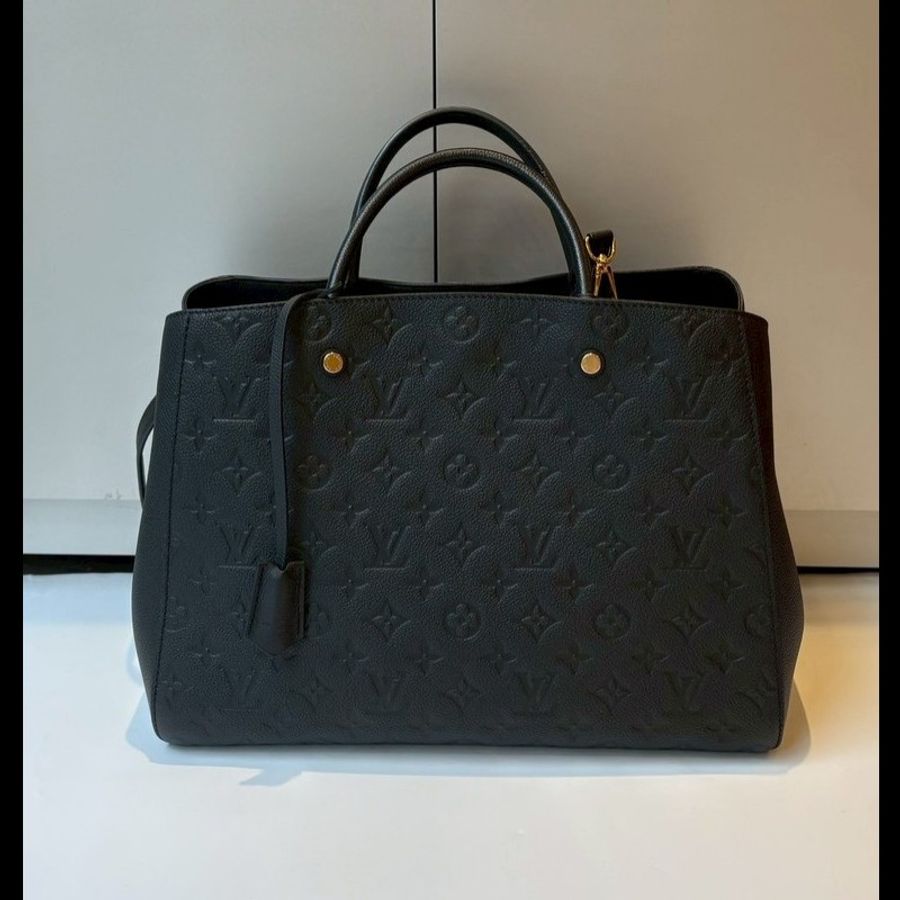 LV 黑皮壓紋兩用大包 蒙恬包-1