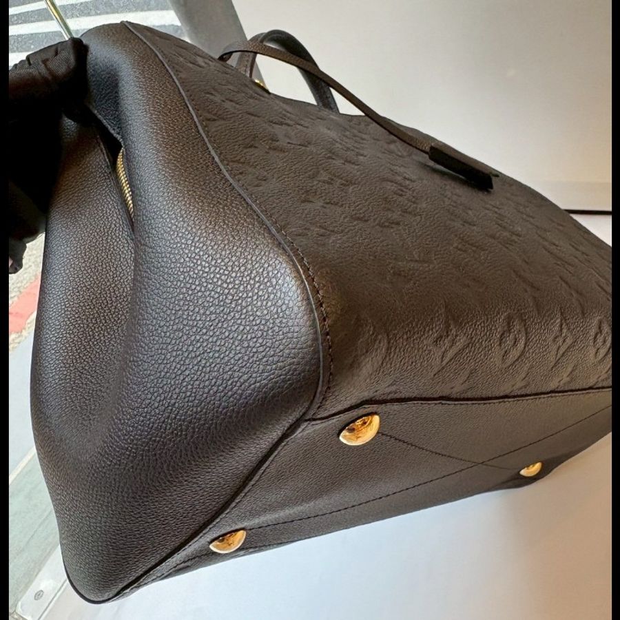 LV 黑皮壓紋兩用大包 蒙恬包-14