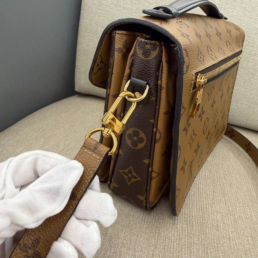 LV Pochette Metis 雙色郵差包-11
