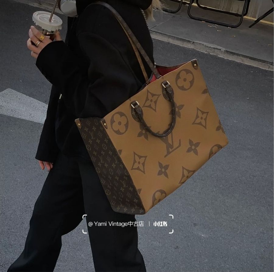 （極新💖） LV OnTheGo GM 最新晶片款 托特包 專櫃11.1萬元！-1