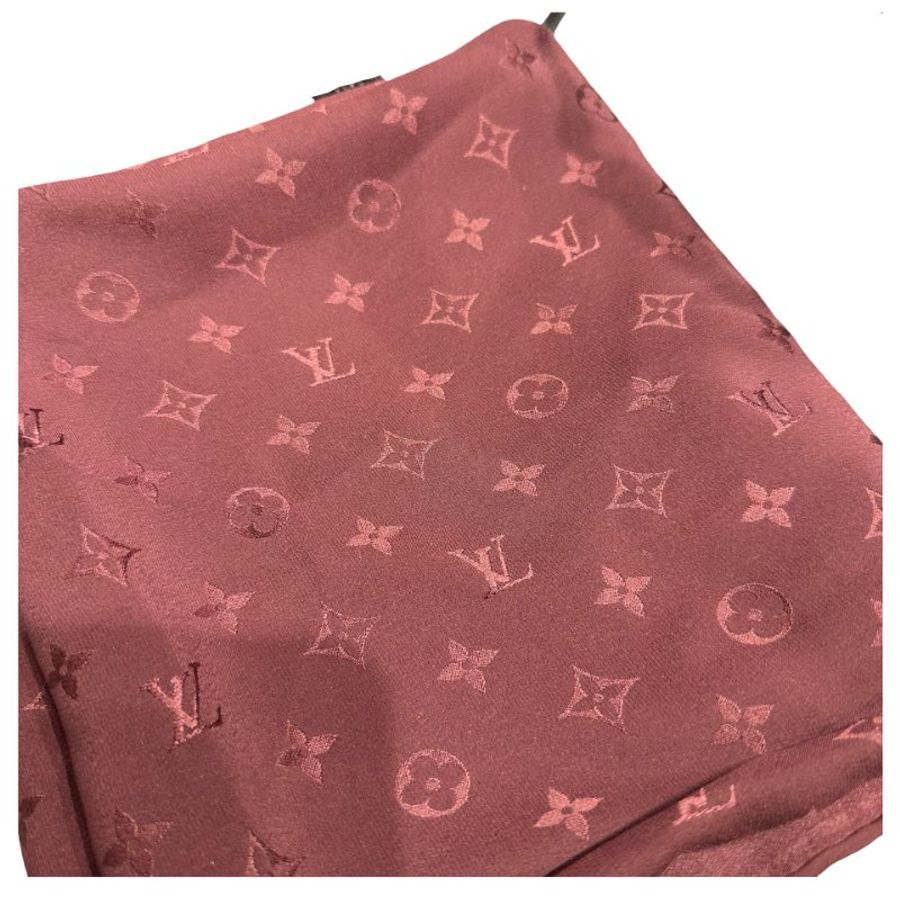 LV SCARF RED-2