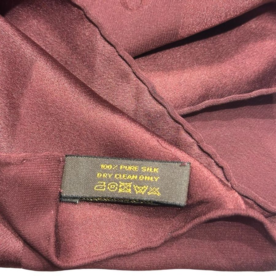 LV SCARF RED-3