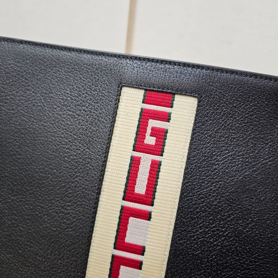 [ 回饋福利出清❣️] Gucci黑牛皮帆布織帶刺繡拉鏈手拿包-7