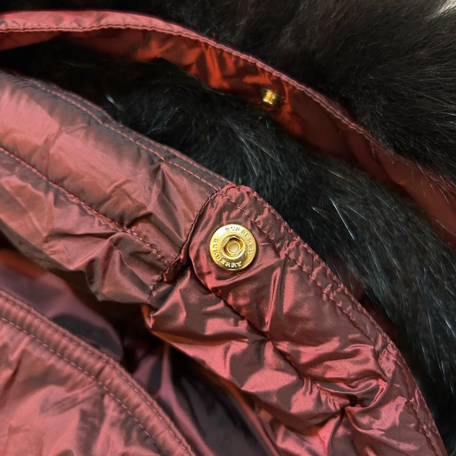 BURBERRY英國酒紅色鵝絨皮草連帽長大衣S-13