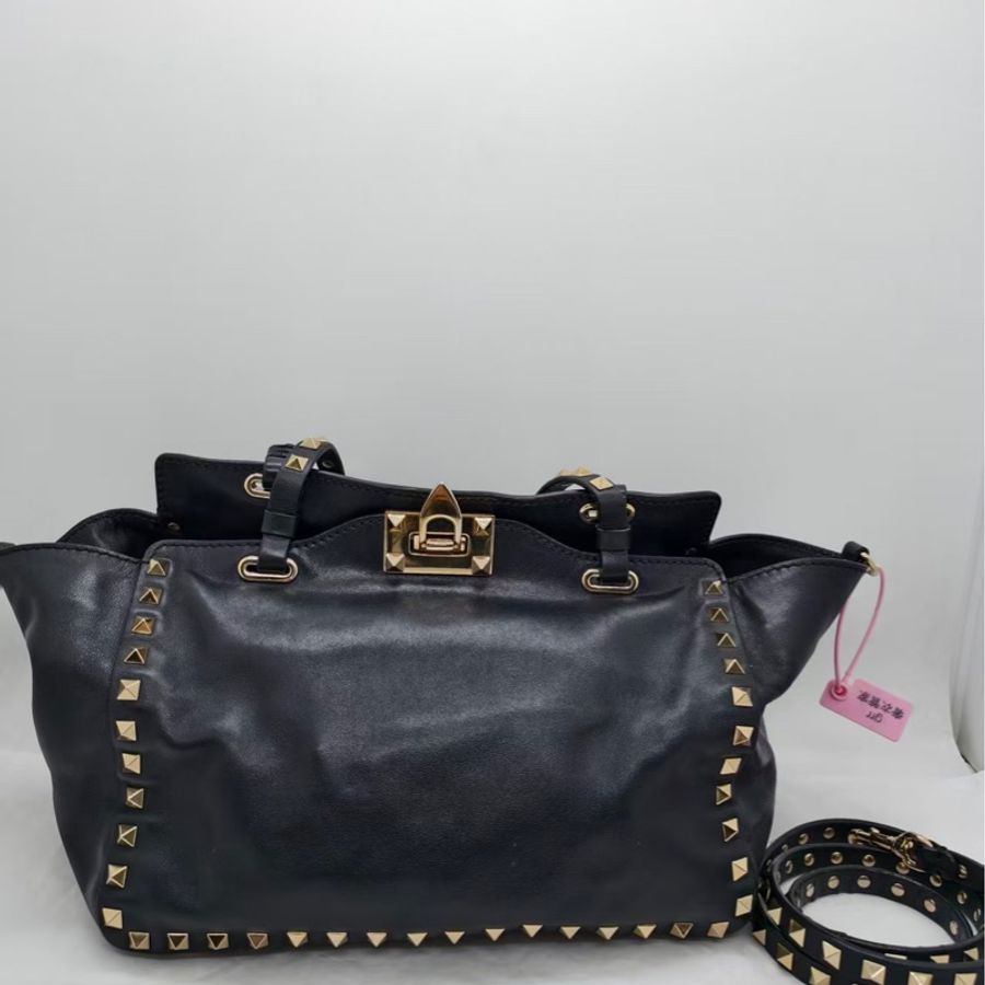 二手Valentino 黑金鉚釘rockstud托特斜挎包,配件肩帶-1