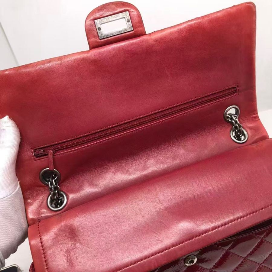 二手Chanel香奈兒2.55系列226紅色漆皮中號，內里有吸色染色，具體如圖-7