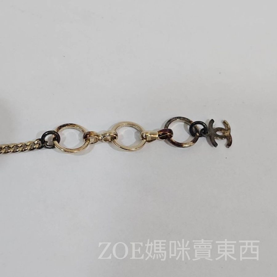 Chanel淺藍色底山茶花造型銀色雙C樹脂墜飾項鍊-8