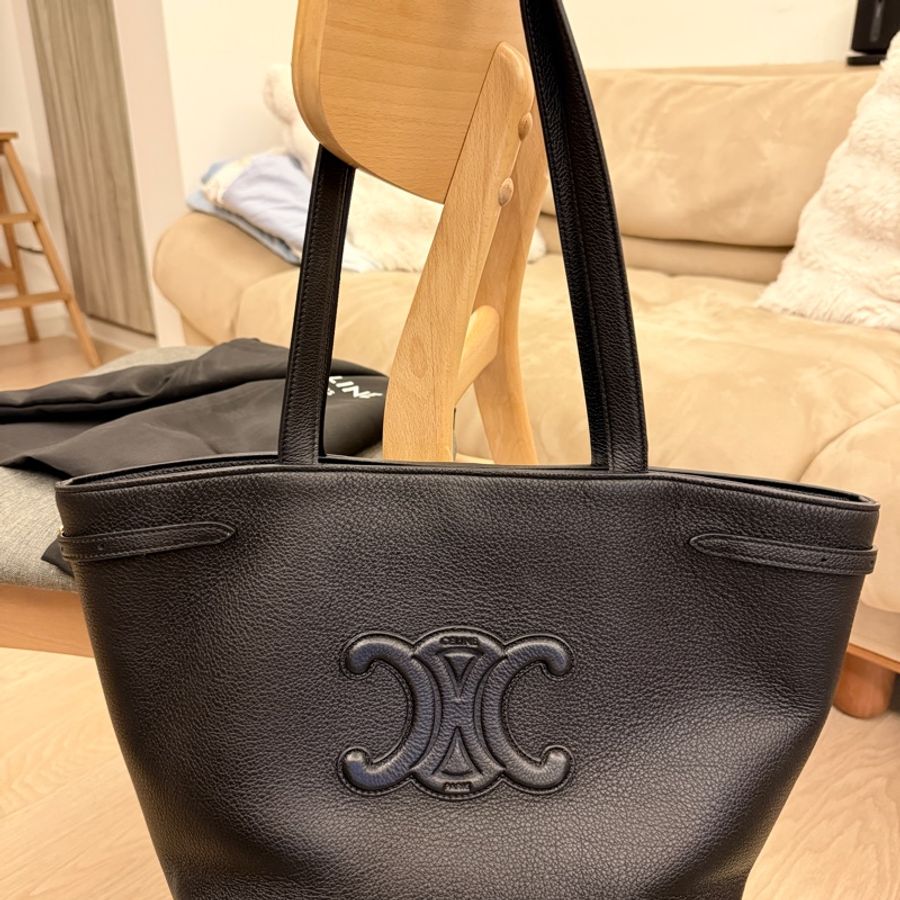 👜 CELINE Cabas Triomphe Large 粒面牛皮托特(黑色)|官方尺寸 54×29.5×15cm|附原廠防塵袋-1