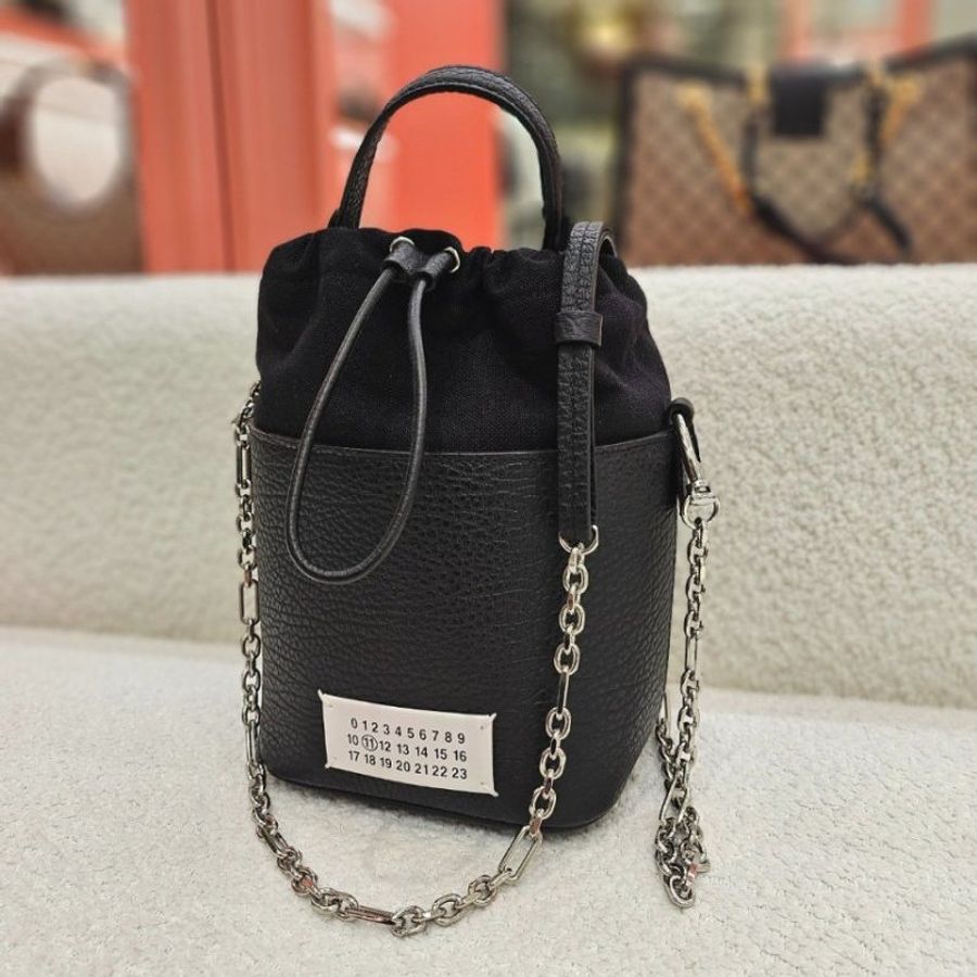 🎊佳節特賣🎁Maison Margiela 5 AC Bucket 小牛皮水桶包 黑色-13
