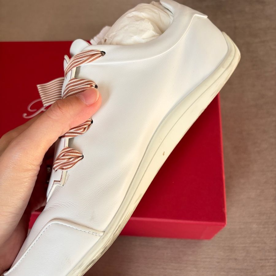 Roger Vivier VIV ÉTIQUETTE 法式優雅小白鞋 緞帶繫帶休閒鞋 白色 39號-48