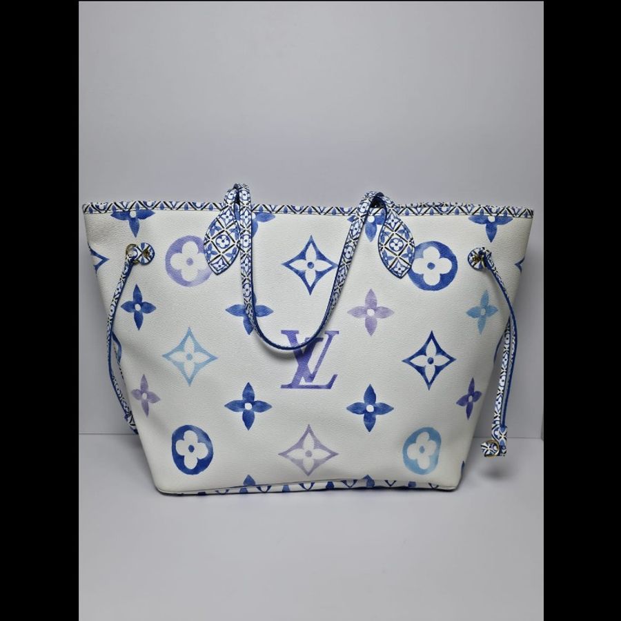 LV - Neverfull MM By The Pool-1