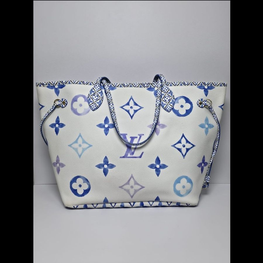 LV - Neverfull MM By The Pool-2