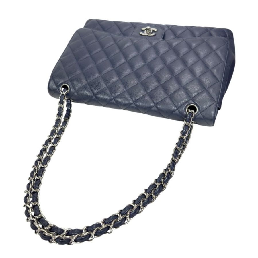 CHANEL Maxi 荔枝皮 特大號經典款 鏈條包-14