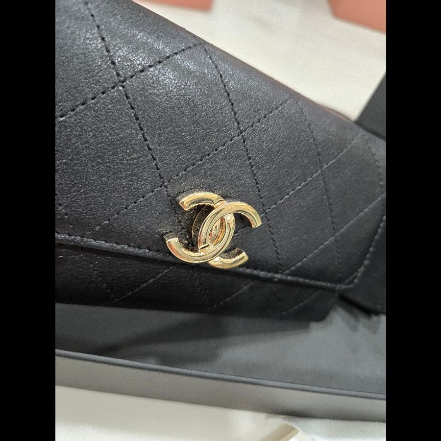 Chanel 經典轉釦 實用款中夾-2