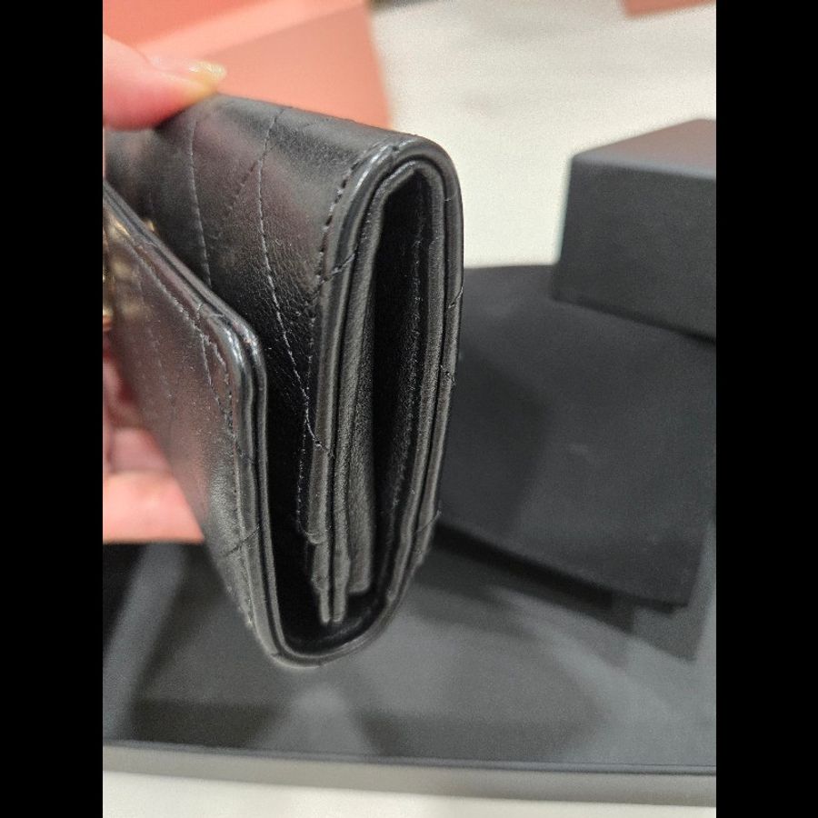 Chanel 經典轉釦 實用款中夾-17