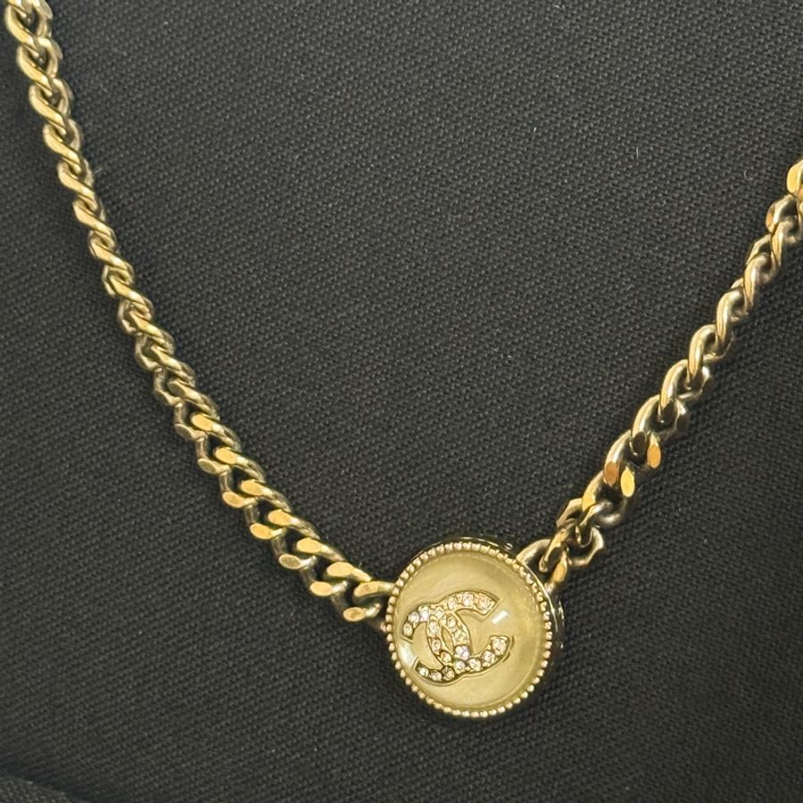 chanel 鈕扣淡金色項鍊choker-4