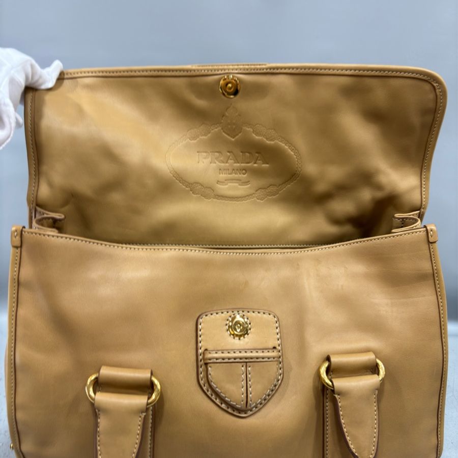 PRADA BN2135 大地色 全牛皮 手提包 購物包 肩背包 托特包 旅行袋 公事包 健身房-52
