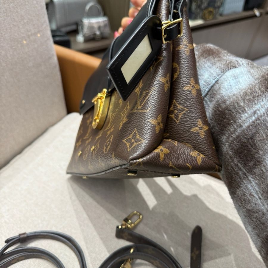 LV One Handle郵差包 經典老花拼黑色-9