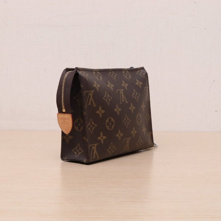 LOUIS VUITTON 19號洗漱包老花PVC2021肩背包-4