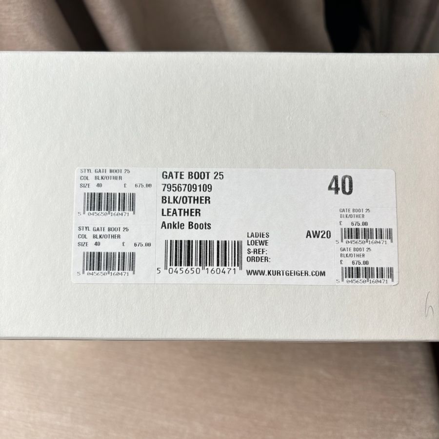 【LOEWE Gate Boot 25】黑色羊皮短靴 40號｜真皮方頭｜二手良好 柔軟好穿 經典配色 附完整配件-9