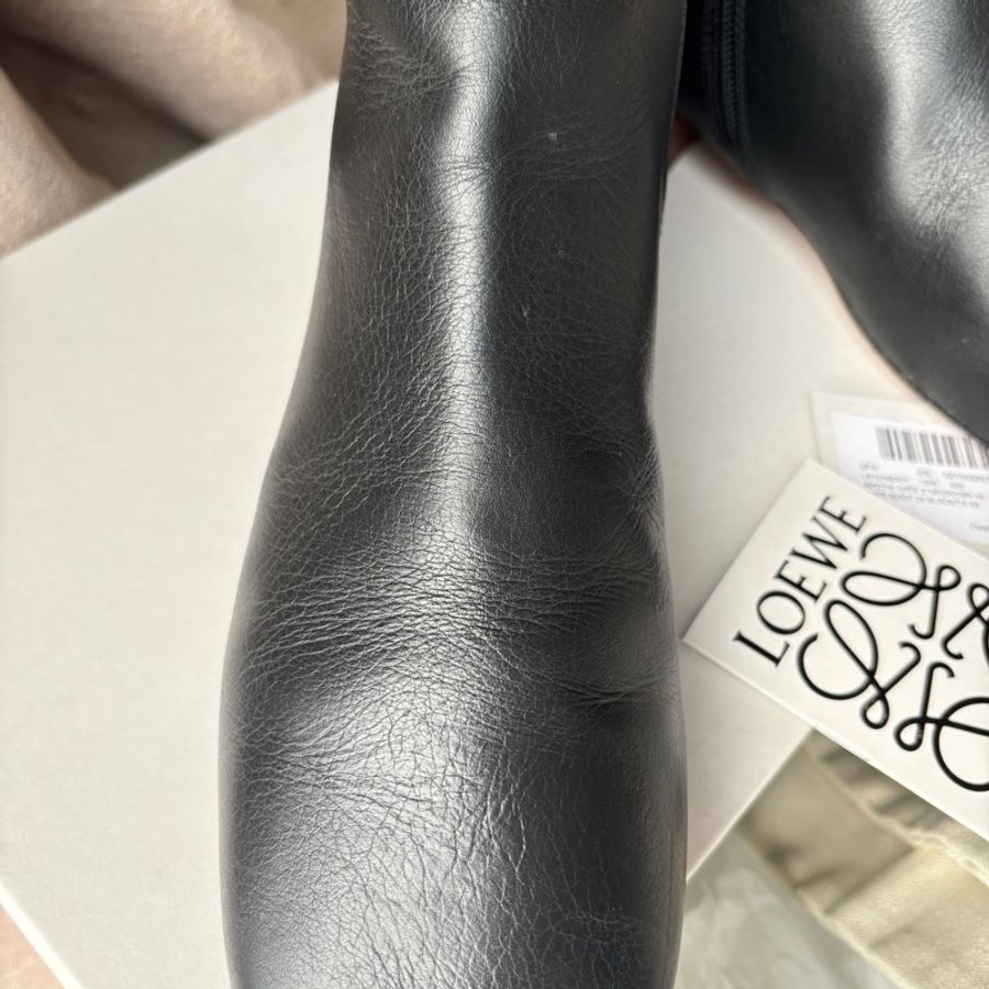 【LOEWE Gate Boot 25】黑色羊皮短靴 40號｜真皮方頭｜二手良好 柔軟好穿 經典配色 附完整配件-11