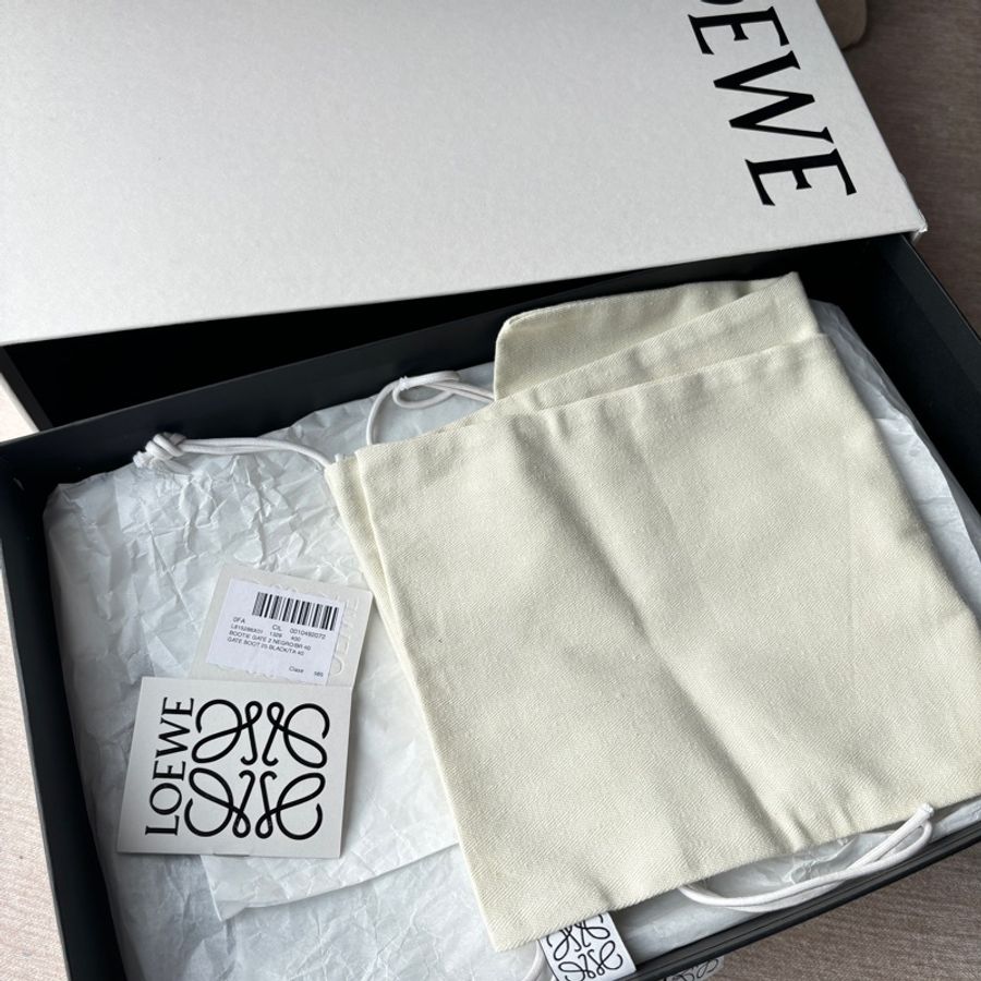 【LOEWE Gate Boot 25】黑色羊皮短靴 40號｜真皮方頭｜二手良好 柔軟好穿 經典配色 附完整配件-20