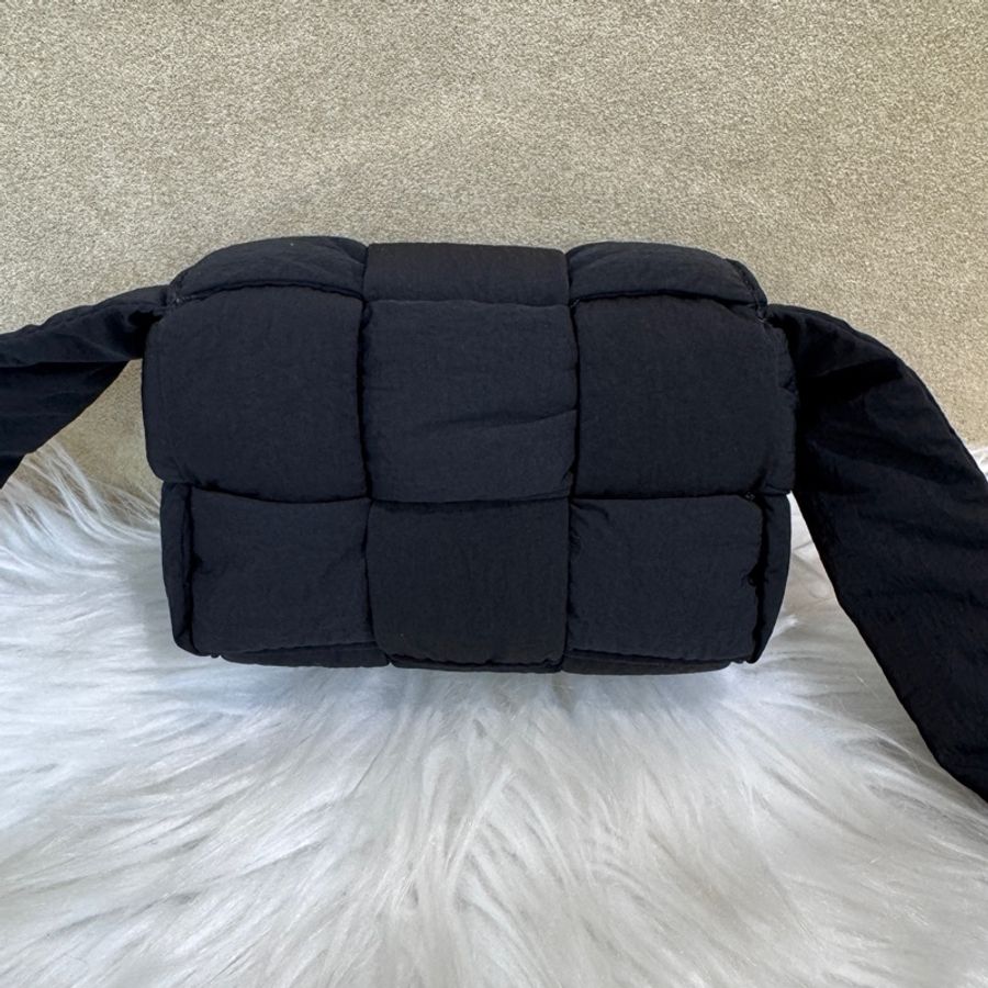 BV Mini Cassette 黑尼龍6格卡帶包 近全新-1