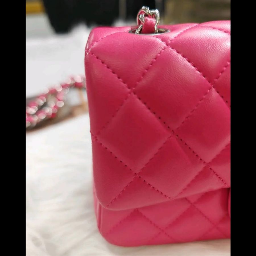 Chanel Bag Classic Flap Small-2