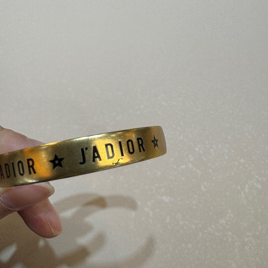 DIOR金色JADIOR字樣細版手環-9