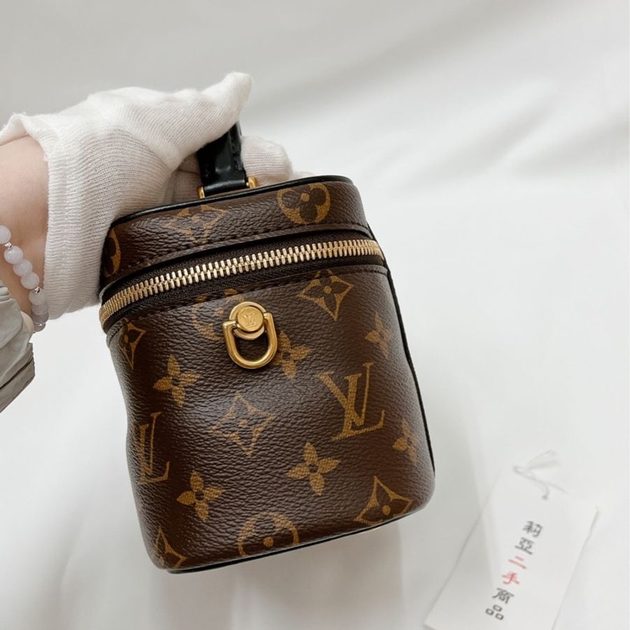 莉亞精品♡LV M45165 雙色手提化妝包 二手-4
