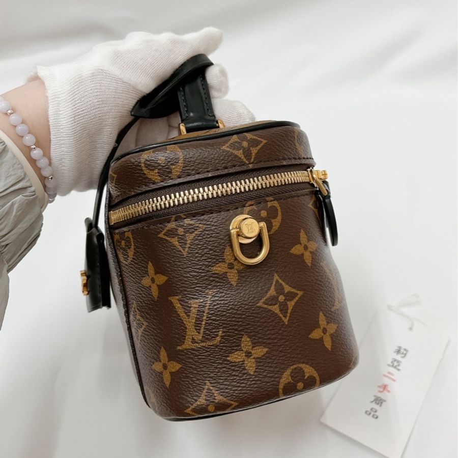 莉亞精品♡LV M45165 雙色手提化妝包 二手-5