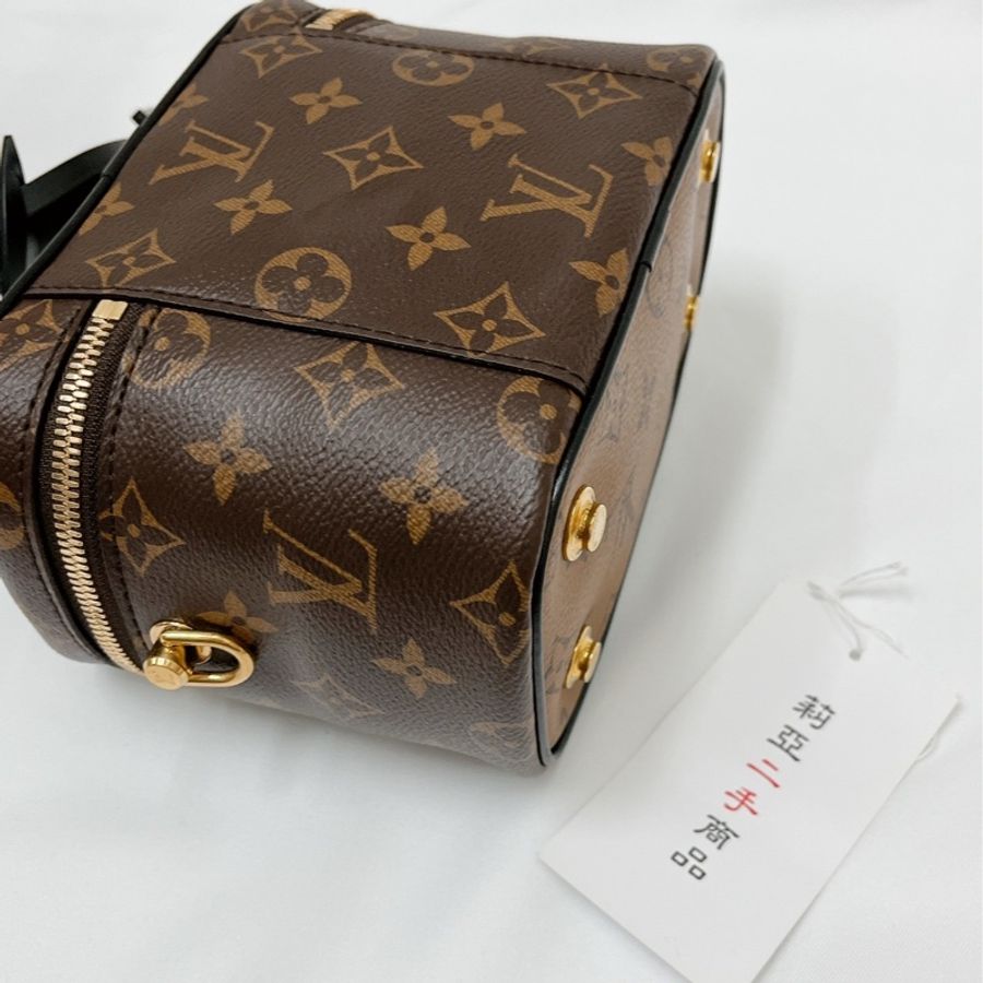 莉亞精品♡LV M45165 雙色手提化妝包 二手-10