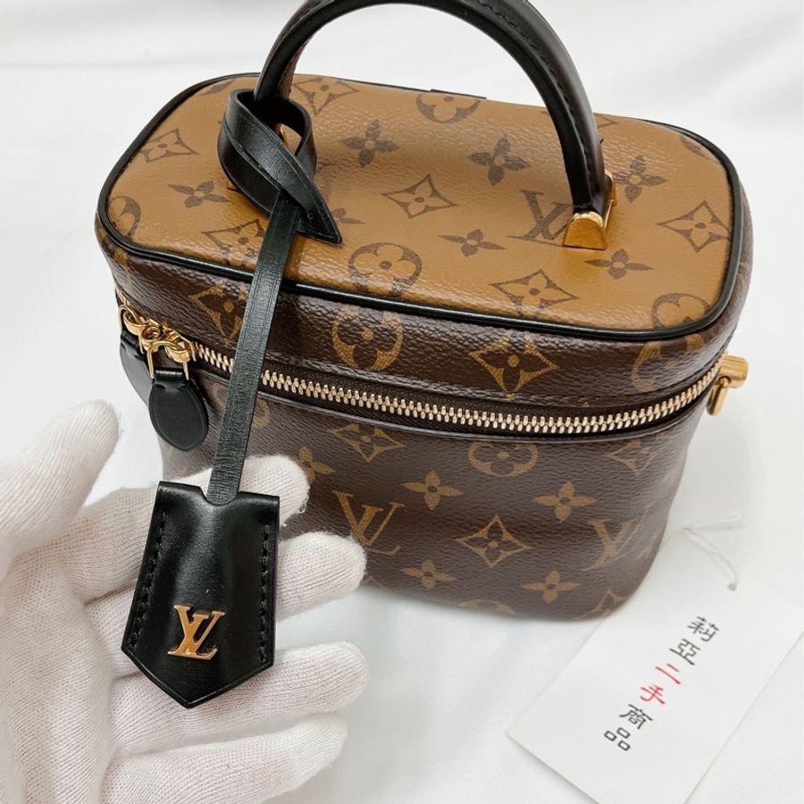莉亞精品♡LV M45165 雙色手提化妝包 二手-11
